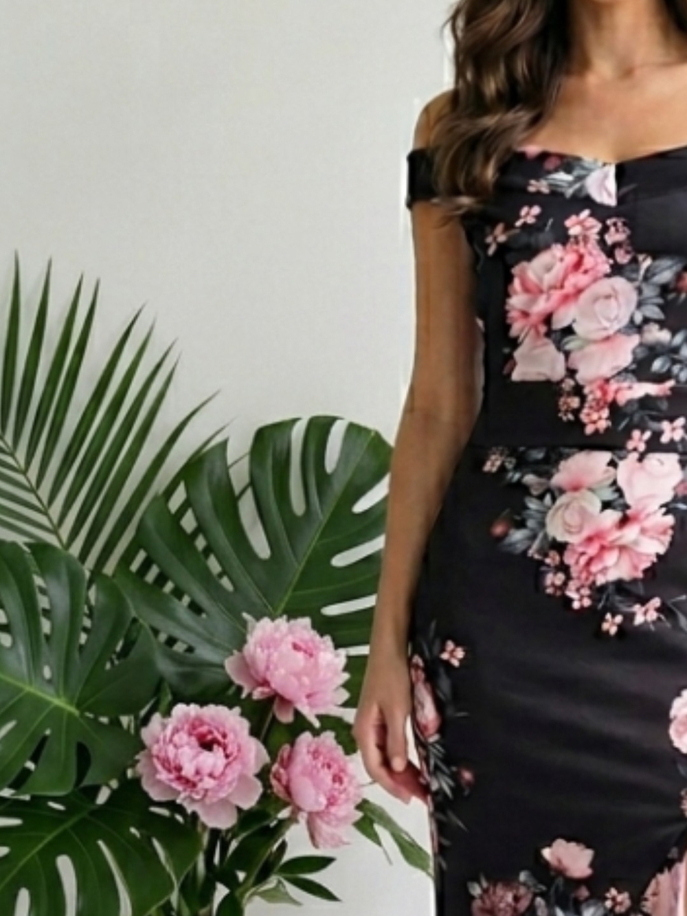 ​Elegant Floral Print Maxi Dress – Size US 14, Off-Shoulder Mermaid Style